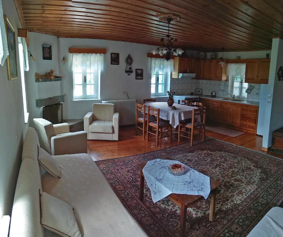 Guesthouse Iro Папигко Екстериор снимка