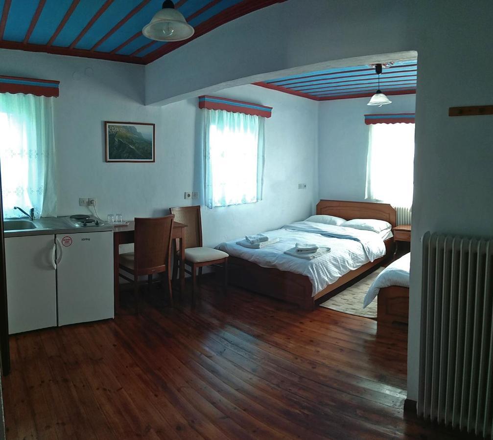 Guesthouse Iro Папигко Екстериор снимка